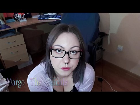 ❤️ Merch Sexy gyda Sbectol Yn Sugno Dildo'n Ddwfn ar y Camera ❤ Rhyw super ar cy.wassell.ru ️❤